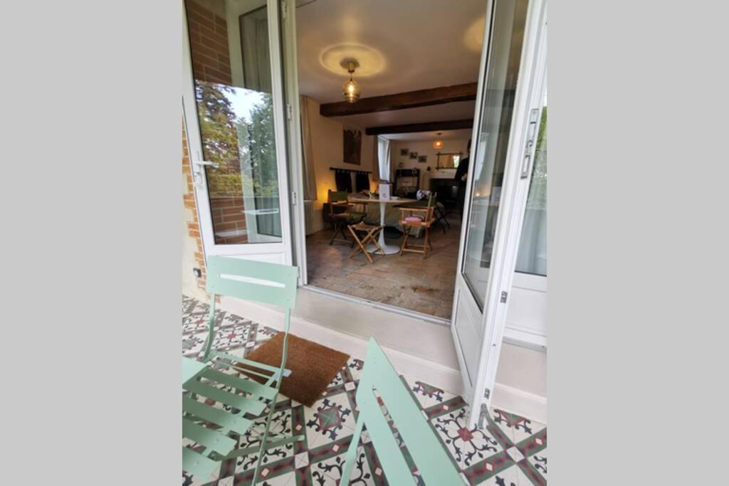 Amalouyse Studio De Charme Au Coeur Des Chateaux De Loire Montlouis-sur-Loire Eksteriør billede